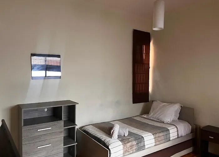 Habitación en casa particular Departamento Remodelado Y Compartido En Roma Sur, Cerca Centro Médico *
