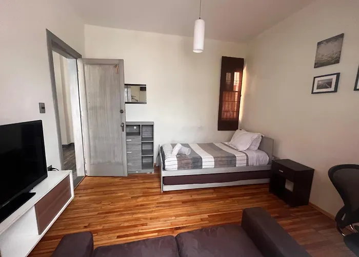 Departamento Remodelado Y Compartido En Roma Sur, Cerca Centro Médico