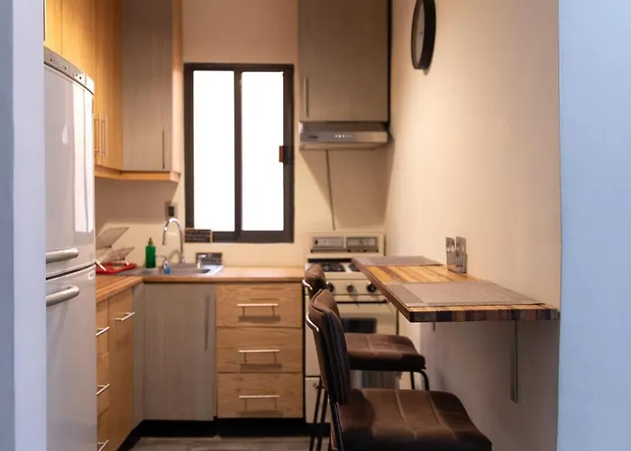 Habitación en casa particular Departamento Remodelado Y Compartido En Roma Sur, Cerca Centro Médico *
